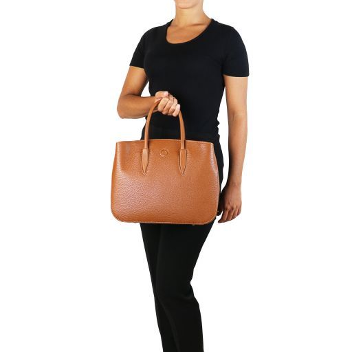Camelia - Leather handbag