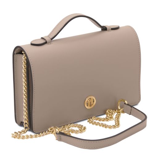 Opera - Leather clutch with chain strap